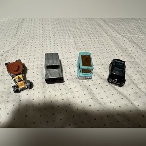 4 Hotwheels cars